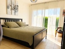 Maison de plain-pied 160 m² – 4 chambres, bureau, terrain arboré de 2 500 m²
