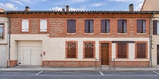 RIEUMES – maison T8 de 208 m², 200 m² de dépendances, combles aménageables de 90 m² et terrain de 1 500 m² – DPE C