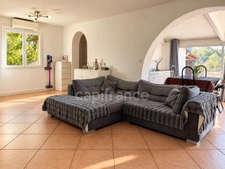 MAUZAC – Maison de plain-pied 121 m² – 5 chambres – Piscine – Terrain 840 m²