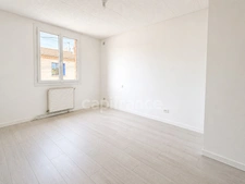 Maison à vendre 2 appartements SAINT HILAIRE (31)