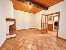 RIEUMES – maison T8 de 208 m², 200 m² de dépendances, combles aménageables de 90 m² et terrain de 1 500 m² – DPE C