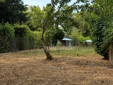 TERRAIN CONSTRUCTIBLE Viabilisé 350 m² – PLEIN CŒUR DE RIEUMES