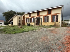 Maison rénovée et évolutive - A VENDRE 3 pièces RIEUMES (31) idéal pro du bâtiment.