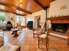 RIEUMES – maison T8 de 208 m², 200 m² de dépendances, combles aménageables de 90 m² et terrain de 1 500 m² – DPE C