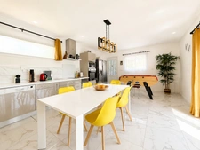 Propriété d'exception – 2 logements, piscine, hangars, idéal activité professionnelle