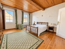 RIEUMES – maison T8 de 208 m², 200 m² de dépendances, combles aménageables de 90 m² et terrain de 1 500 m² – DPE C