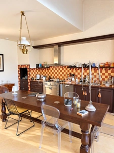  Demeure de charme avec appartement indépendant et piscine RIEUMES (31)