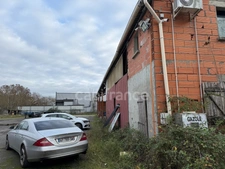 Local d'activité avec bureau à vendre CASTELGINEST (31)