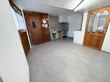 Prix à la baisse pour cette belle maison avec dépendances et vaste terrain pourrait bien être votre prochain coup de cœur !!
