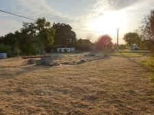 Terrain de 1 277,00 m² LANNUX (32) Prix en baisse !!!