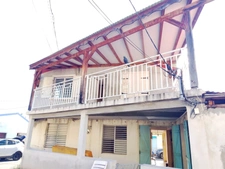 🏡 À VENDRE – Maison 2 niveaux à Baillif Guadeloupe, proche du centre et de toutes commodités. 