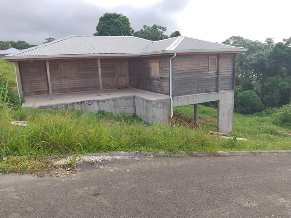 PETIT BOURG en GUADELOUPE Maison à vendre F4  