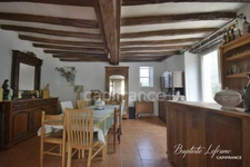 Maison de caractère avec grand jardin et dépendances - 190 m² à BAUGÉ EN ANJOU