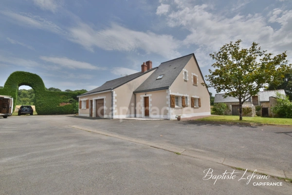 Maison familiale 8 pièces à JARZÉ - 170 m² - Terrain 4330 m²