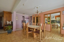 Maison familiale 8 pièces à JARZÉ - 170 m² - Terrain 4330 m²