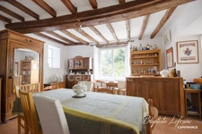 Maison de caractère avec grand jardin et dépendances - 190 m² à BAUGÉ EN ANJOU