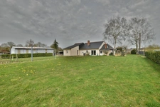 Dpt Maine et Loire (49), à vendre proche de SEICHES SUR LE LOIR maison de plain pied 