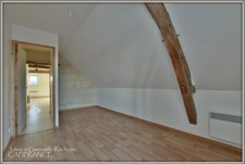 Dpt Maine et Loire (49), à louer JARZE appartement T2   