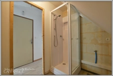 Dpt Maine et Loire (49), à louer JARZE appartement T2   