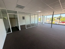 bureaux à vendre CHAPONOST (69) magnifique plateau de 160m2 dans l'immeuble LW1, face à la gare de Chaponost 