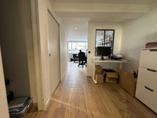 RARE ! MURS local bureaux RDC en très bon état à vendre LYON 8EME  (69) de 92 m², entièrement rénové récemment, en plein coeur du quartier Montplaisir