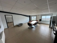 Local d'activité à vendre MIRIBEL (01)-locaux d'activité/entrepot + bureaux de 2600m2 environ, option ERP 5eme catégorie obtenue