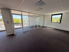 bureaux à vendre CHAPONOST (69) magnifique plateau de 160m2 dans l'immeuble LW1, face à la gare de Chaponost 