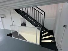 Local/bureau à vendre LYON 1ER (69) local atypique de 163m2 au total, esprit loft sur cour, en presqu'ile rue du bat d'argent.