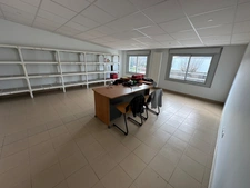 Local d'activité à vendre MIRIBEL (01)-locaux d'activité/entrepot + bureaux de 2600m2 environ, option ERP 5eme catégorie obtenue