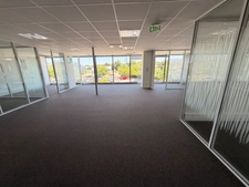 bureaux à vendre CHAPONOST (69) magnifique plateau de 160m2 dans l'immeuble LW1, face à la gare de Chaponost 