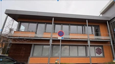Plateau de bureaux à vendre SAINTE FOY LES LYON (69), bureaux d'une surface de 190 m² (partie privative) et 20 m² de parties communes. Possibilité d'acheter en sus 7 places de stationnement.