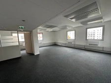 bureau à vendre VILLEURBANNE (69) plateau de bureaux de 187m2 aux Charpennes, immeuble le Colysée, à la sortie du métro Charpennes ( lignes A et B), véritable HUB lyonnais, à 50m du TRAM (T1-T4)