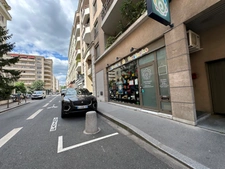 Dpt Rhône (69), Bail à céder  LYON 6EME ARRONDISSEMENT Local commercial de 53m2 environ, grande vitrine, 45 rue Massena 