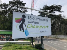 Dpt Rhône (69), à vendre LYON 5EME ARRONDISSEMENT MURS Local commercial de 87m2 dans la galerie marchande Auchan Champvert