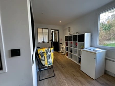 RARE ! MURS local bureaux RDC en très bon état à vendre LYON 8EME  (69) de 92 m², entièrement rénové récemment, en plein coeur du quartier Montplaisir