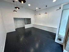 Local commercial Bail à céder  LYON 2EME (69), jolie local de 20M2 environ+ mezzanine et réserve sur cour, rue auguste comte 