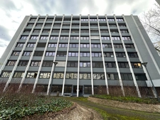 bureau à vendre VILLEURBANNE (69), plateau de bureaux au 8eme étage de 333m2 environ + local archive de 78m2 et 11 places de parking 