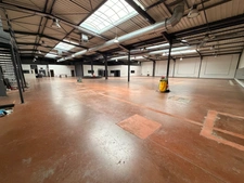 Local d'activité à vendre MIRIBEL-les échets (01)-BÂTIMENT D'ACTIVITÉ POLYVALENT DE 2 637 M² – SHOWROOM, STOCKAGE SÉCURISÉ, ACTIVITÉS PROFESSIONNELLES OU ERP