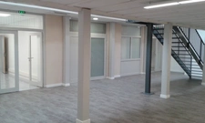 bureaux à louer LYON 3EME (69) atypiques bureaux à louer de 245m2 + sous sol accès direct de 117m2, métro Guichard 