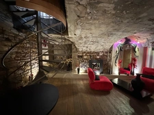 Salon de coiffure à vendre LYON 1ER (69), local d'une surface de 42 m² et un sous-sol utile de 35 m²