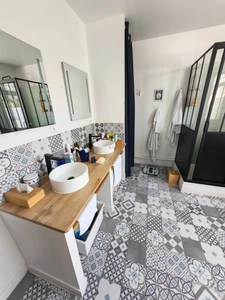 Maison bourgeoise de caractère  sur 3 niveaux–7 chambres – 2 salles d'eau,2 WC  Idéale pour une grande famille ou un investisseur