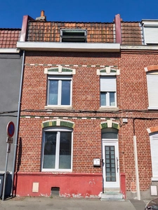 Pour famille ou investisseur Maison 1930 à vendre à WATTIGNIES (59) 6pièces,105m2,4 chambres, climatisatisée,petit jardinet