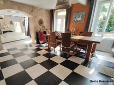 Maison de caractère, grands espaces et hangar XXL à la campagne 