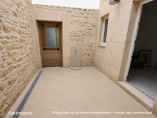 Maison de caractère avec garage et cour en plein cœur de Rochefort