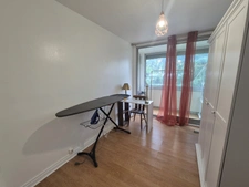 SOUS OFFRE D'ACHAT Eybens Secteur Résidentiel– T3 traversant Est/Ouest, vue montagne, en très bon état, loggia et cave