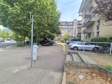 GRENOBLE EUROPOLE / GARE — Studio 30 m² avec balcon et parking sécurisé En étage