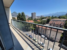  Achat Appartement T3 Grenoble – 3 Pièces Traversant Est-Ouest avec Balcon, Cave & Parking