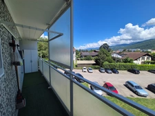 Bright 2-bedroom apartment (53 m²) with balcony and parking - Enjoy peaceful living with mountain views 