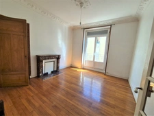 UNDER OFFER Grenoble-Clemenceau T3 apartment with balconies and mountain views — opportunity to seize in the heart of the city.