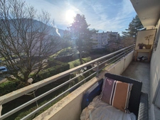 SOUS OFFRE D'ACHAT – T4 lumineux 61 m² avec balcons et parking  - Vivre au calme avec vue montagnes